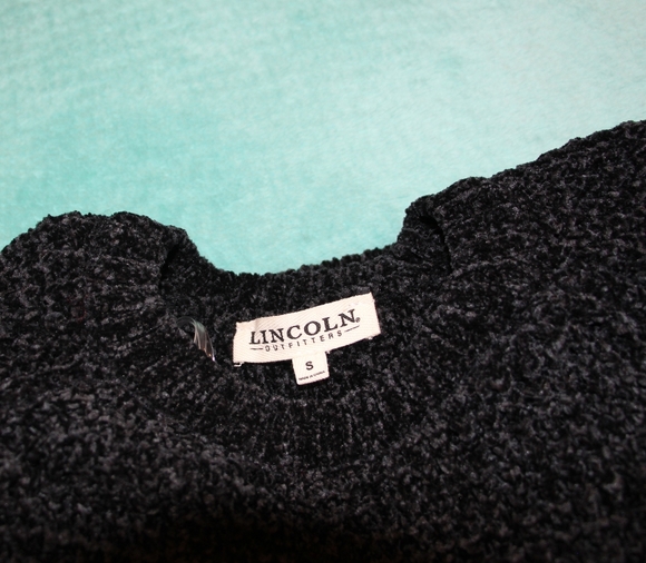 Black chenille sweater - Picture 2 of 4